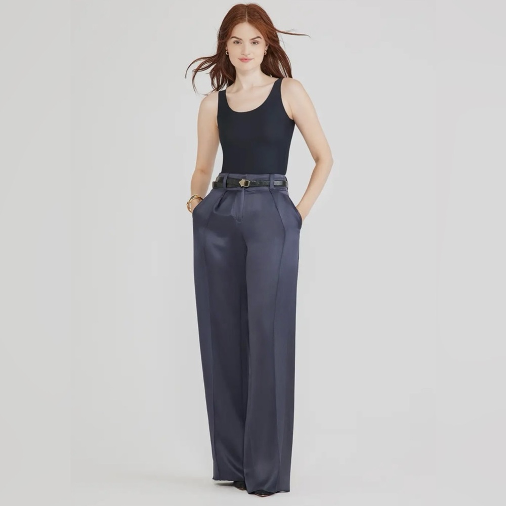 Yummie 6 in 1 shaping.  Most comfortable shaping wear.